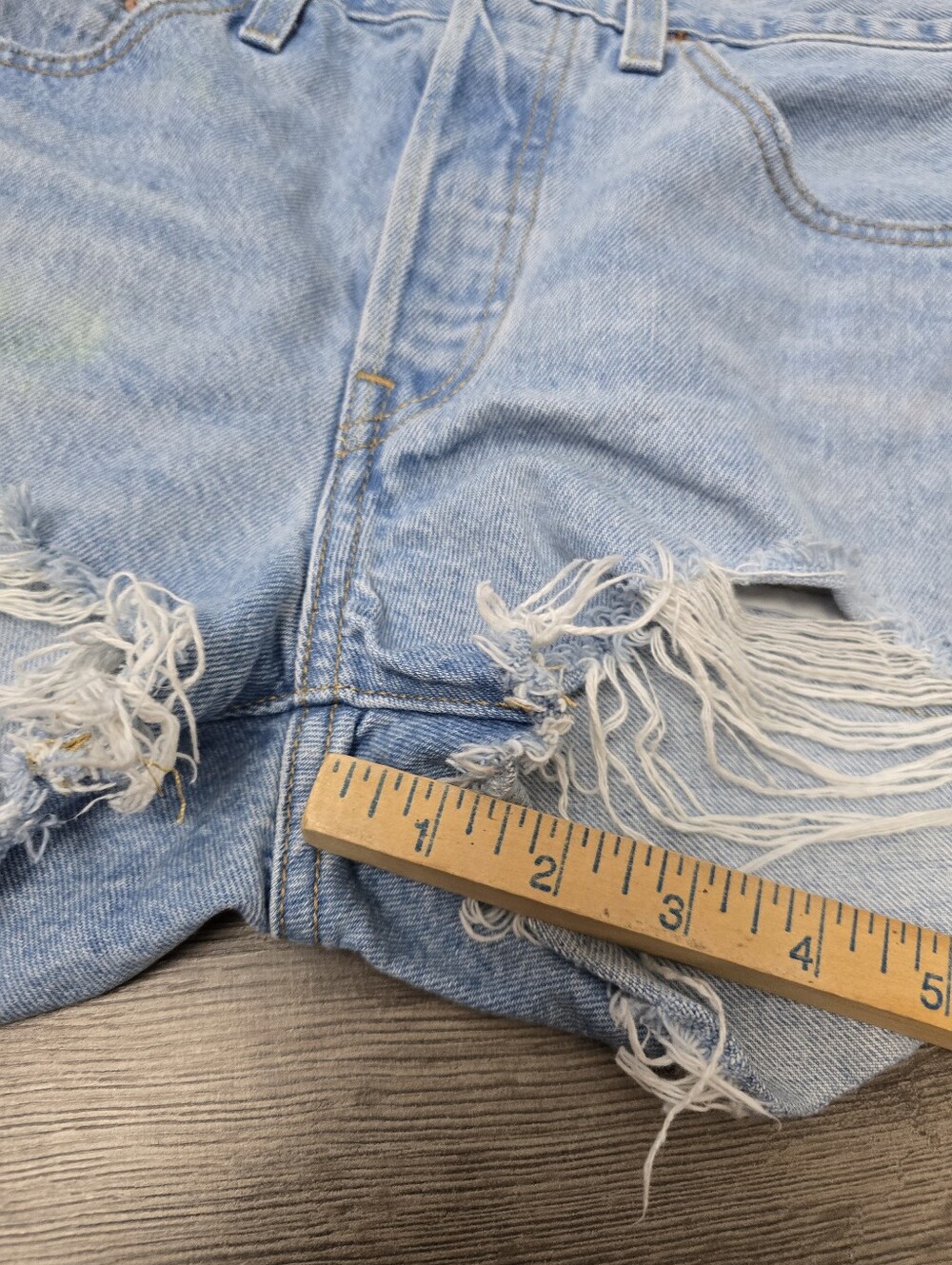 Levi's Light Blue Distressed High-Waist Jean Shorts - Picture 4 of 13
